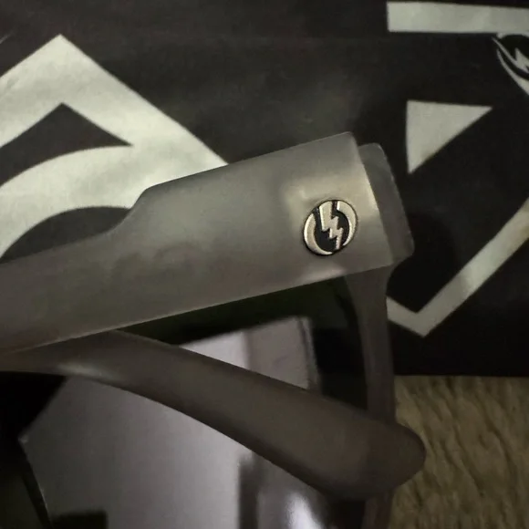 ELECTRIC VISUAL | Caffeine Sunglasses | Grey - Picture 5 of 10